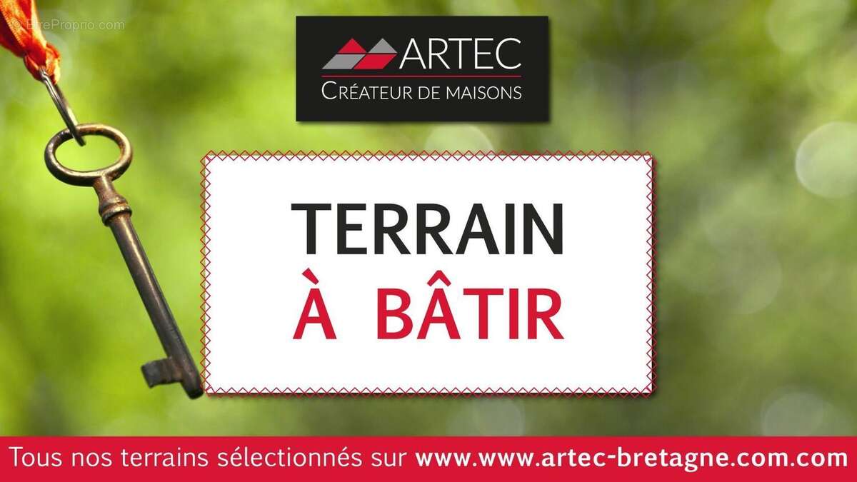 Terrain à ERCE-EN-LAMEE