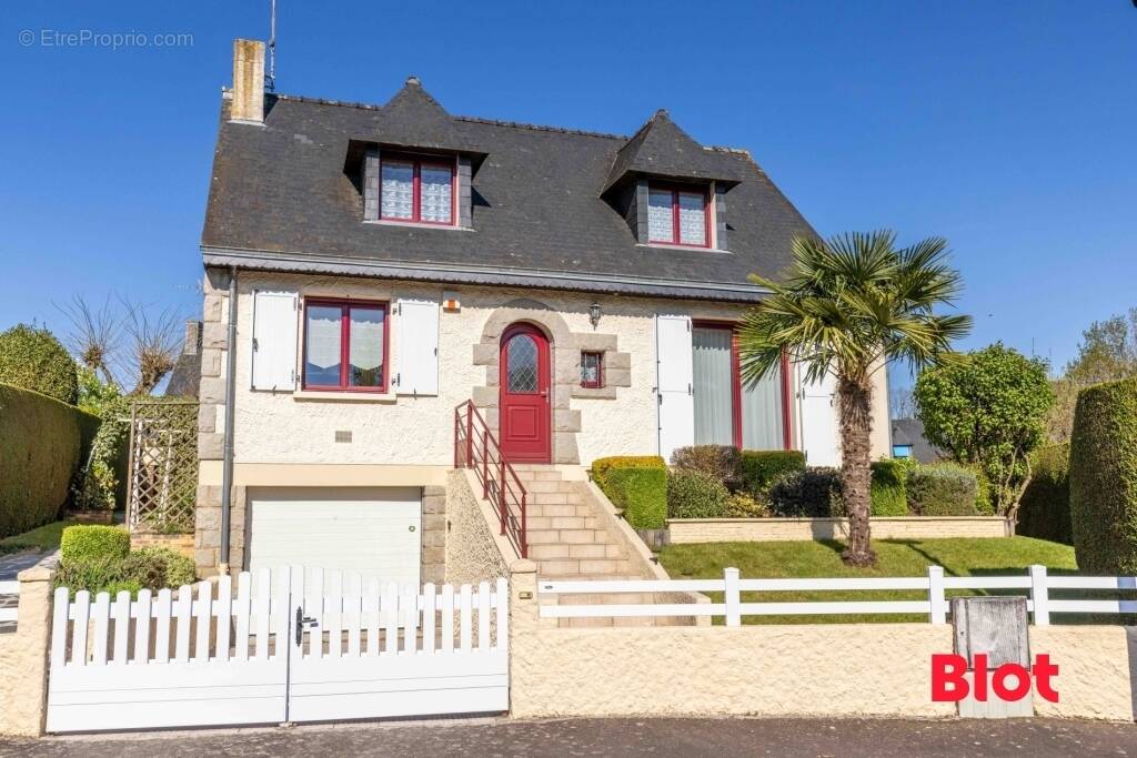 Maison à THORIGNE-FOUILLARD