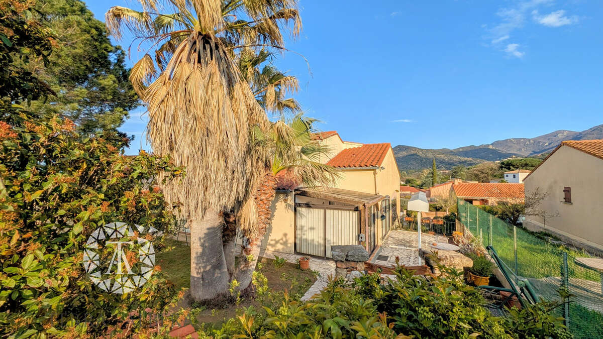 Maison à LAROQUE-DES-ALBERES