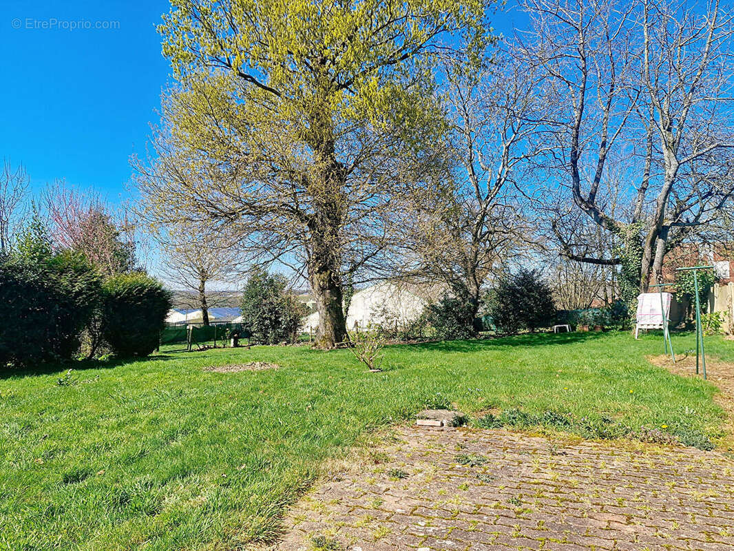 Maison à LANOUEE