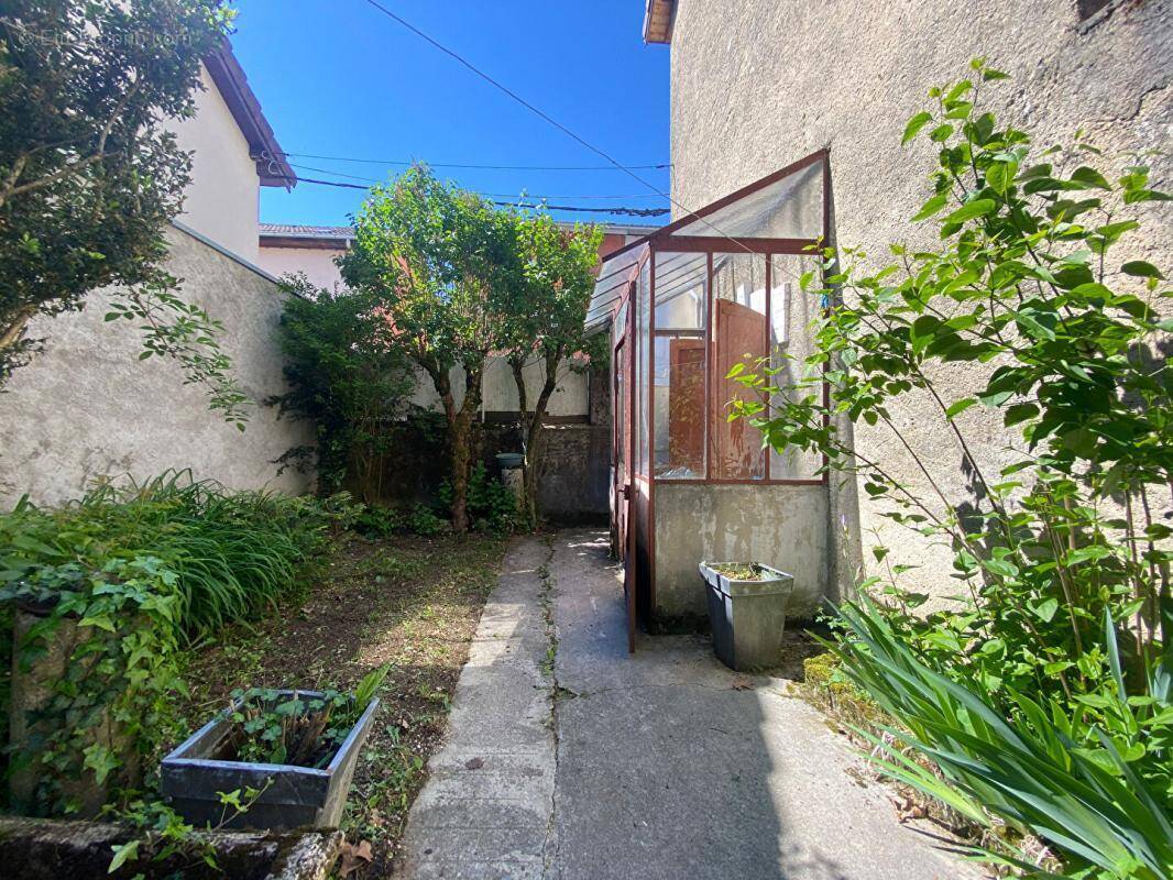 Maison à OYONNAX