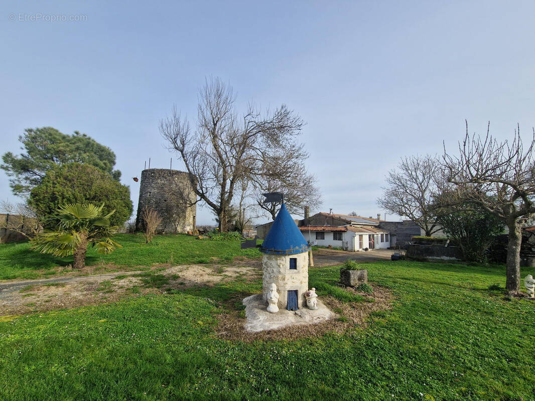 Maison à MIRAMBEAU