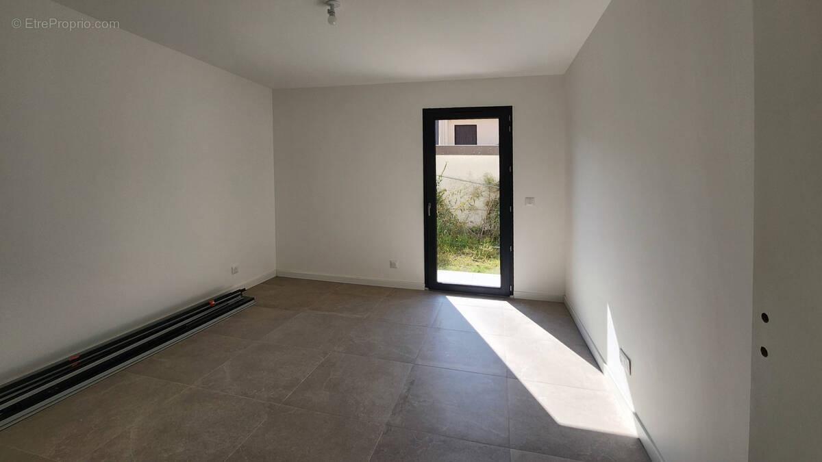 Maison à VAULX-EN-VELIN