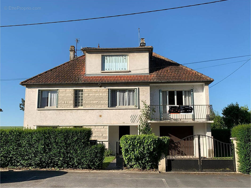 Maison à BOULT-SUR-SUIPPE