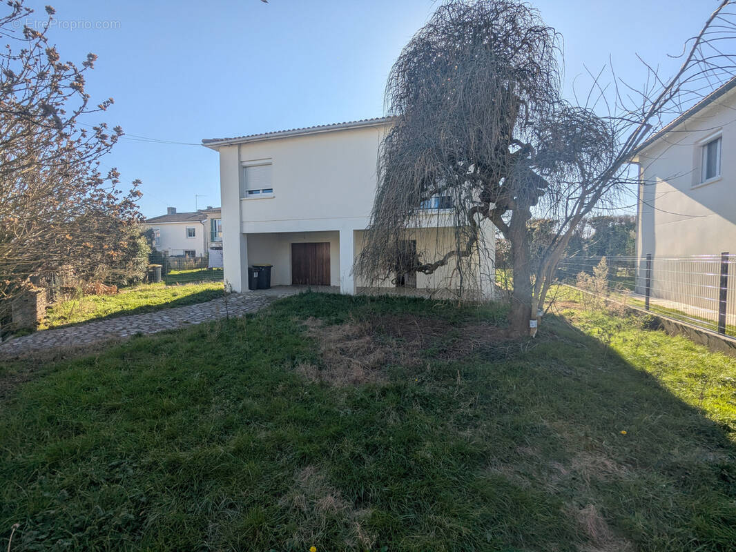 Maison à VILLENEUVE-TOLOSANE