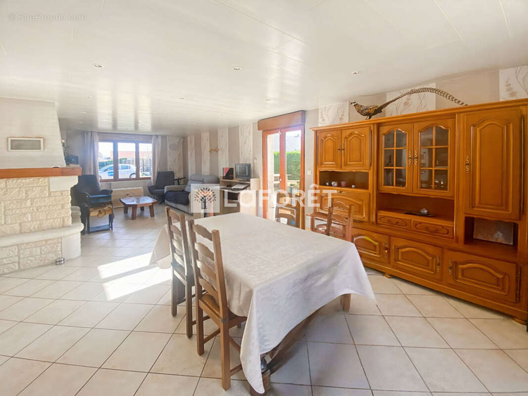 Maison à AUDRUICQ