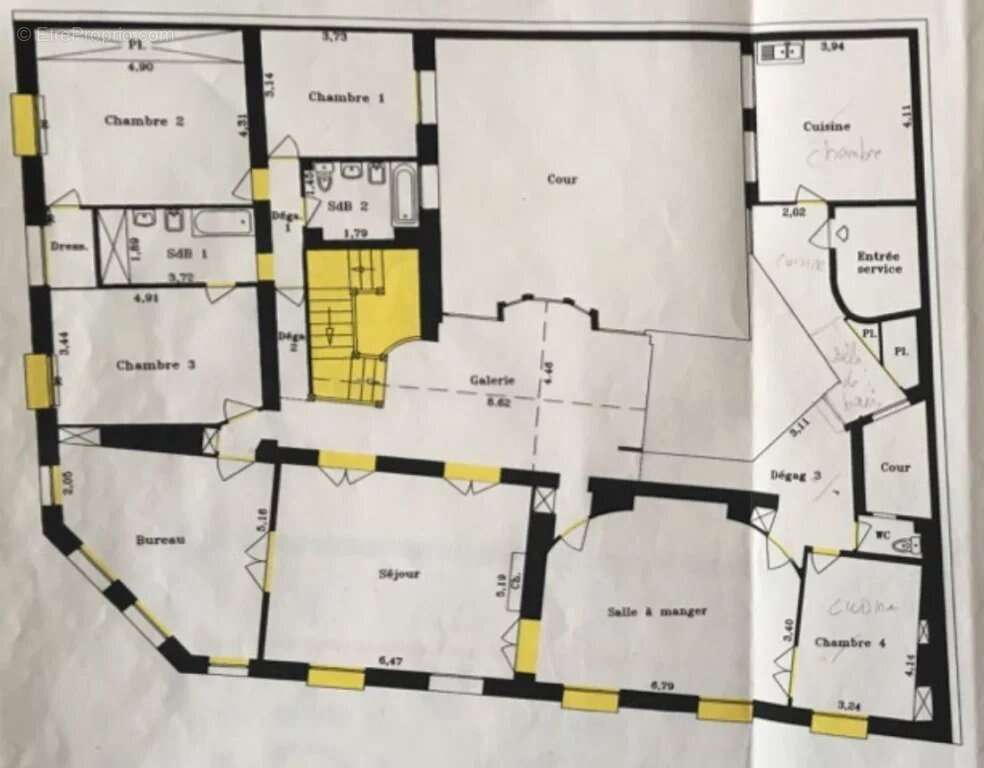 Appartement à PARIS-16E