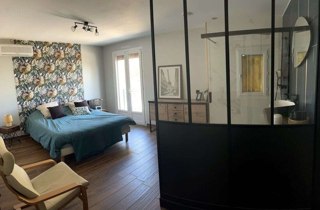 Maison à CHATEAUNEUF-SUR-ISERE