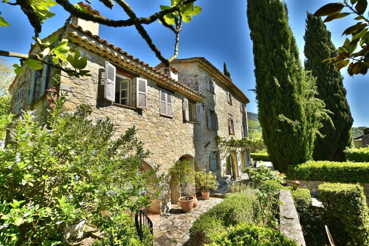 Maison à LE BAR-SUR-LOUP