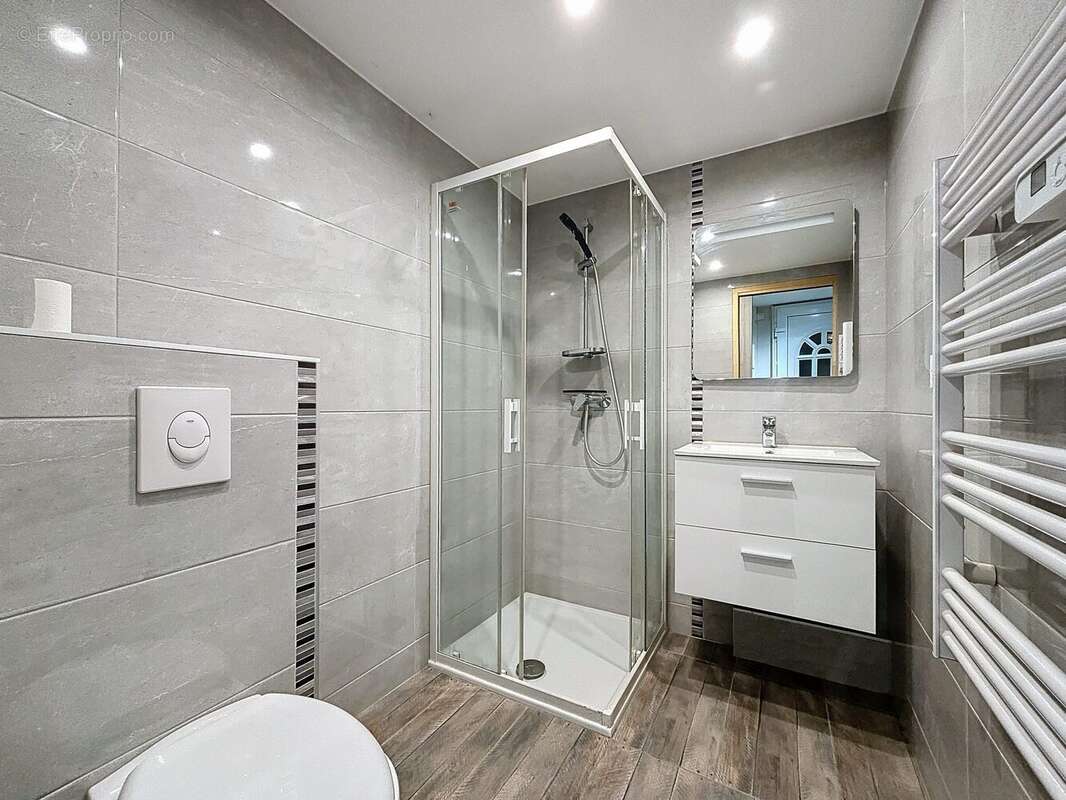 Appartement à ARS-SUR-MOSELLE