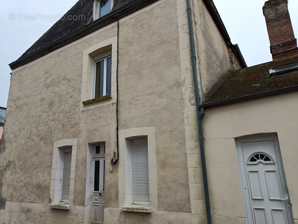 Appartement à VILLAINES-LA-JUHEL