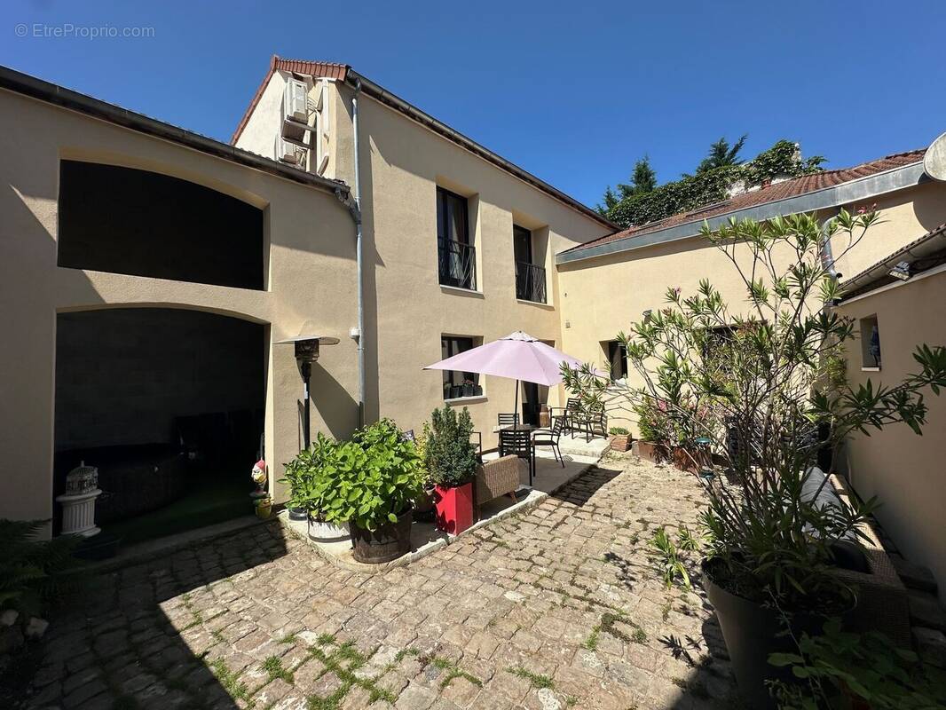 Maison à TAVERNY