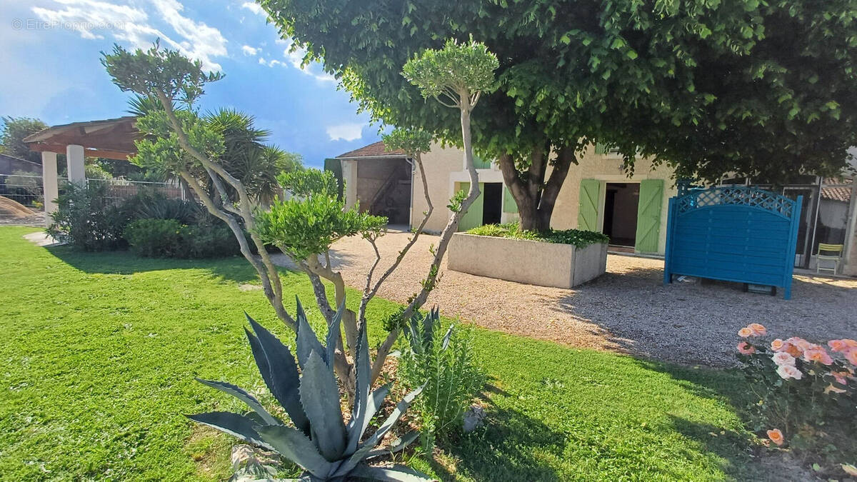 Maison à ROGNONAS
