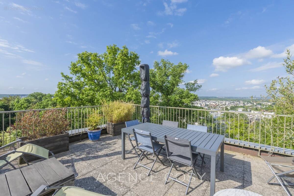 Appartement à VERSAILLES