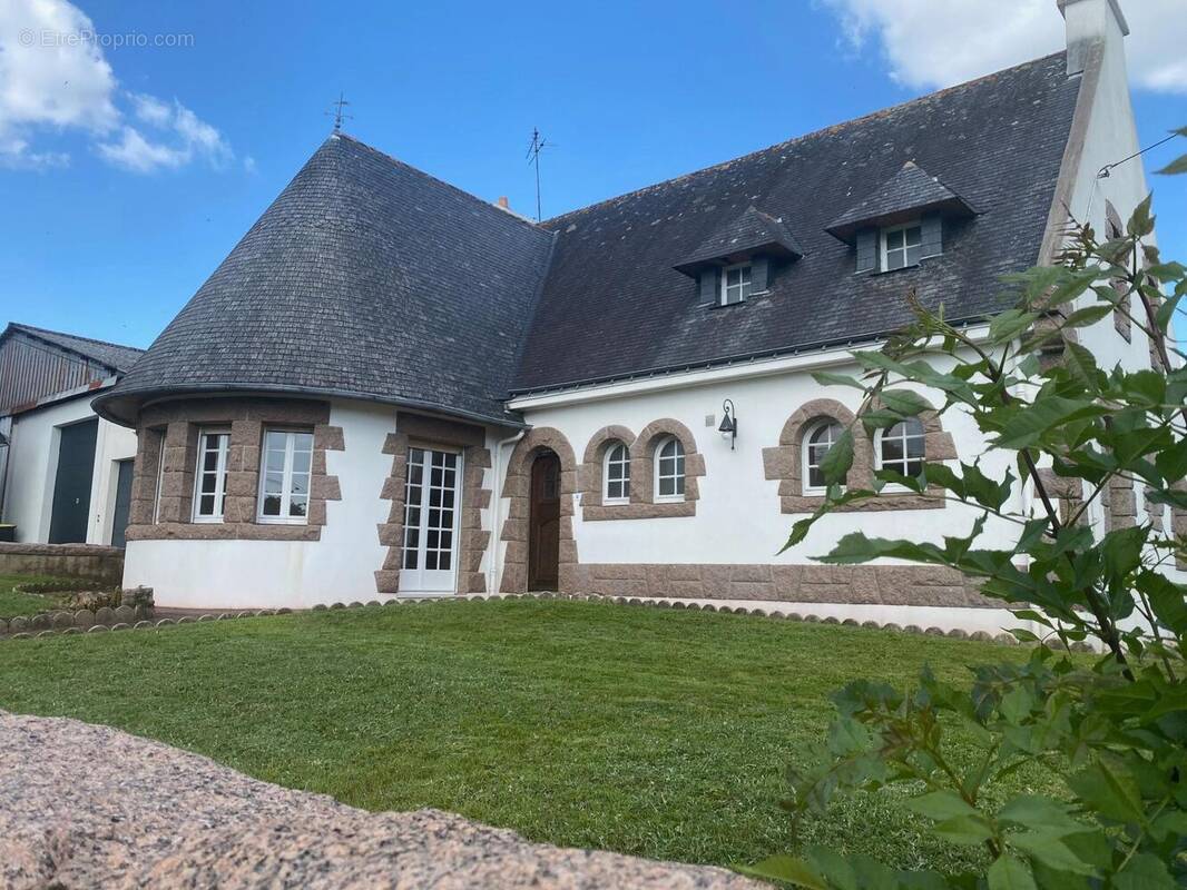 Photo 1 - Maison à PLUVIGNER
