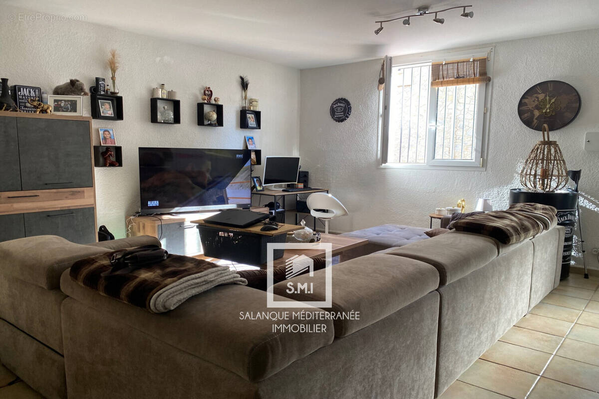Appartement à TORREILLES