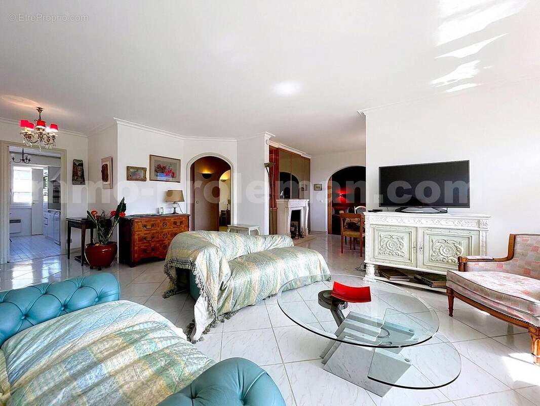 appartement_T5_Annemasse_Genève_Ceva_tramway_Suisse_investissement_colocation_famille_séjour - Appartement à ANNEMASSE