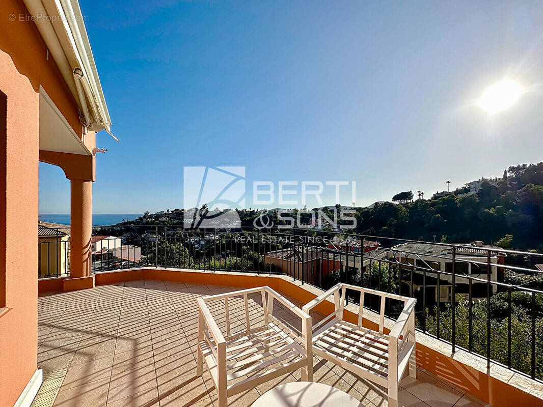 Appartement à MANDELIEU-LA-NAPOULE