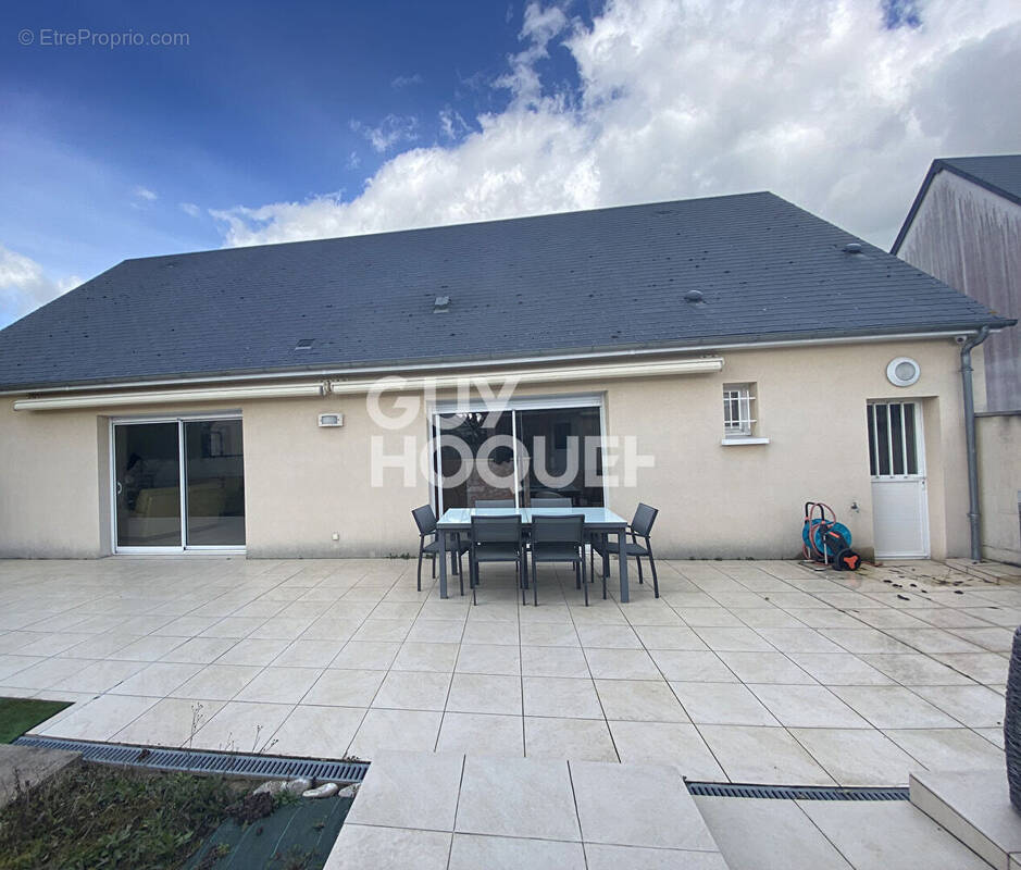 Maison à NOTRE-DAME-D&#039;OE