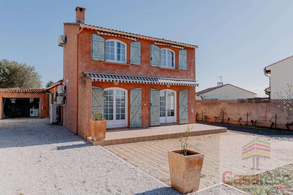Maison à SAINT-FELIX-DE-LODEZ
