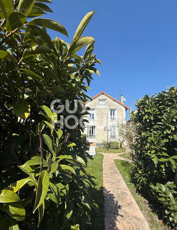 Maison à LES PAVILLONS-SOUS-BOIS
