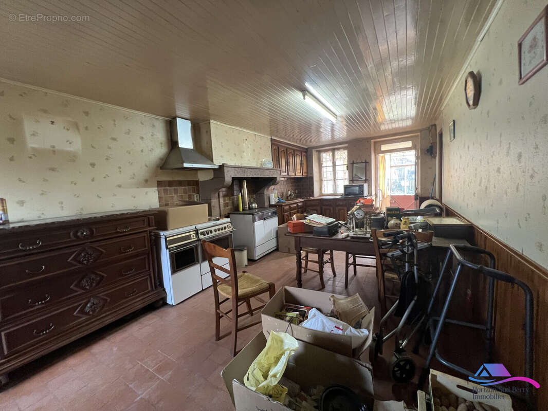 cuisine - Maison à CHATEAUMEILLANT