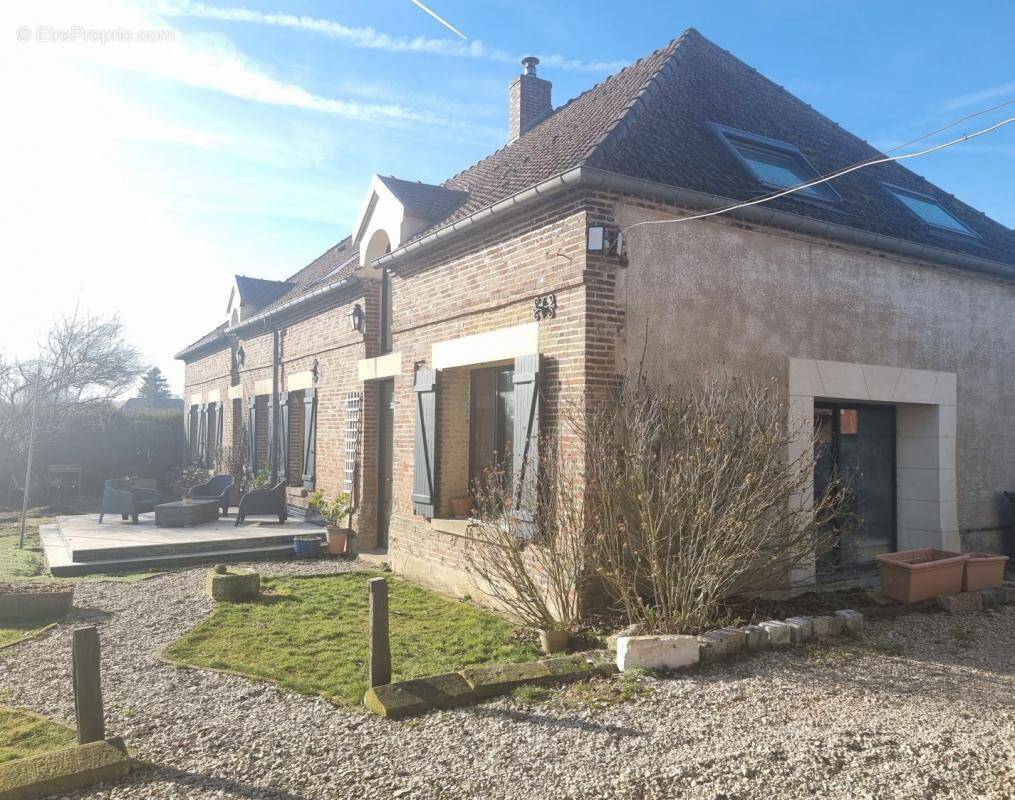 Maison à MACEY