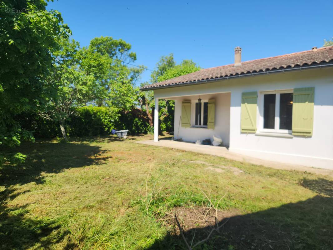 Maison à LATRESNE