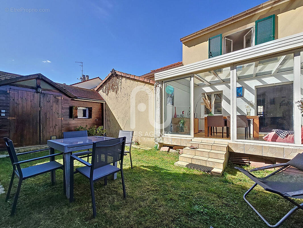 Maison à ASNIERES-SUR-SEINE