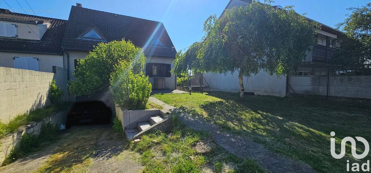 Photo 1 - Maison à COUBRON