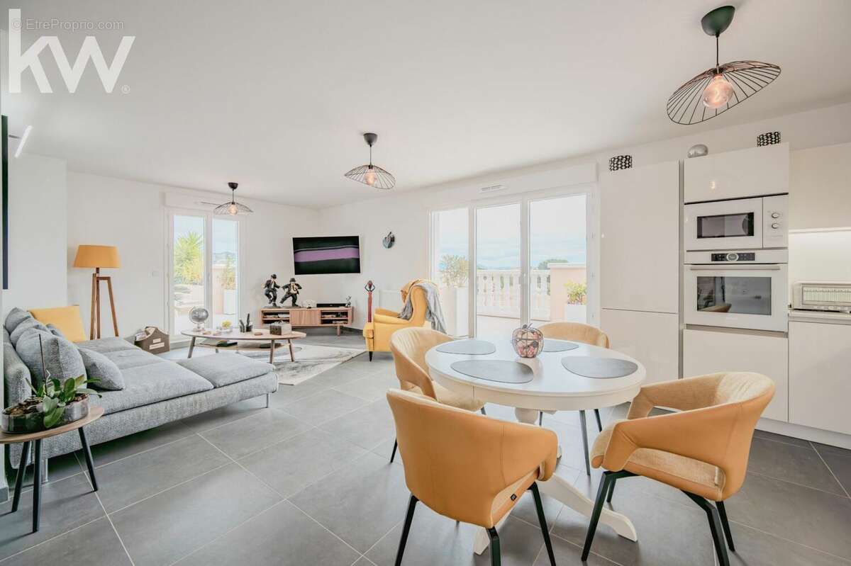 Appartement à HYERES