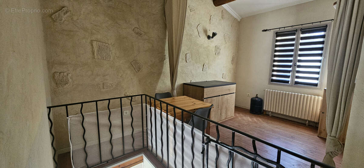 Maison à COURTHEZON