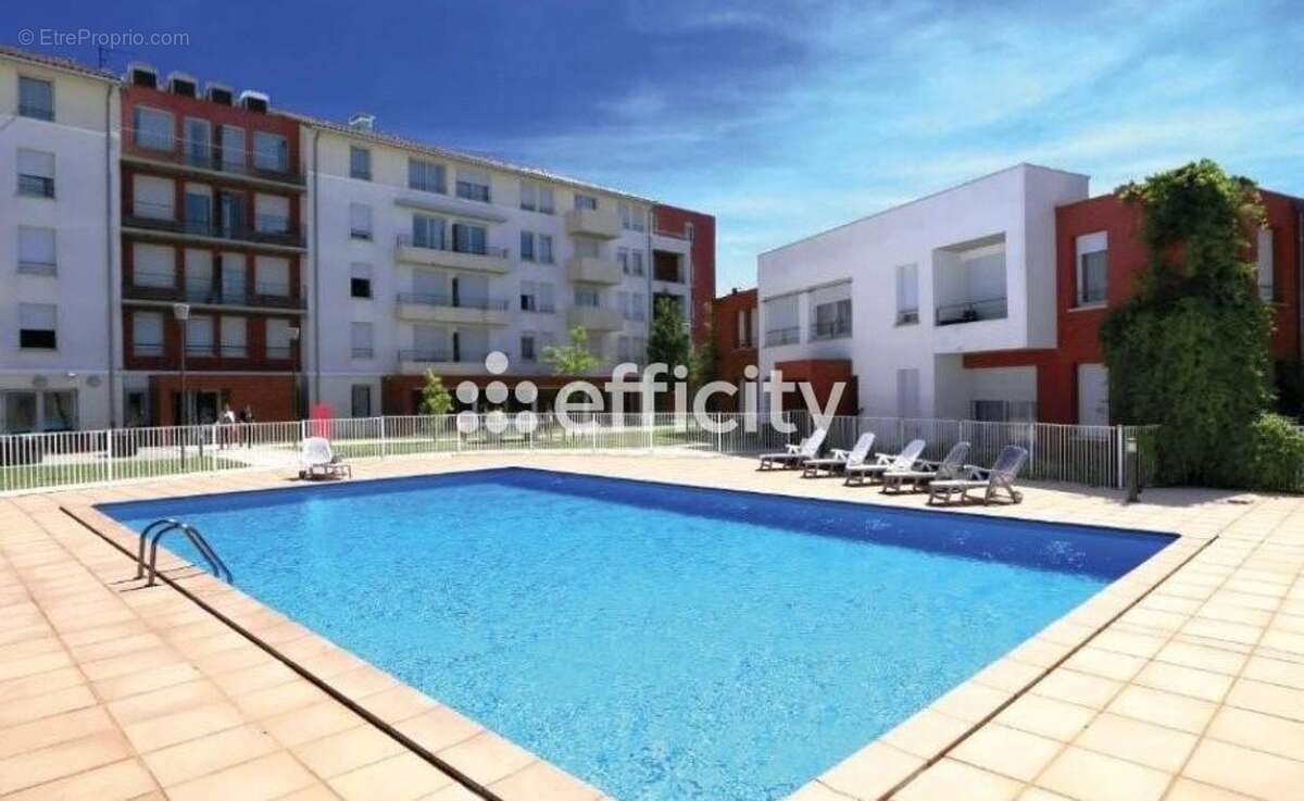 Appartement à CORNEBARRIEU