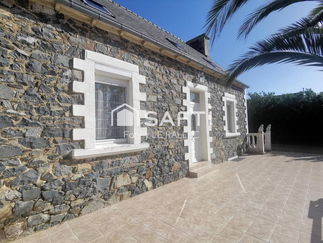 Photo 1 - Maison à PLOUGRESCANT