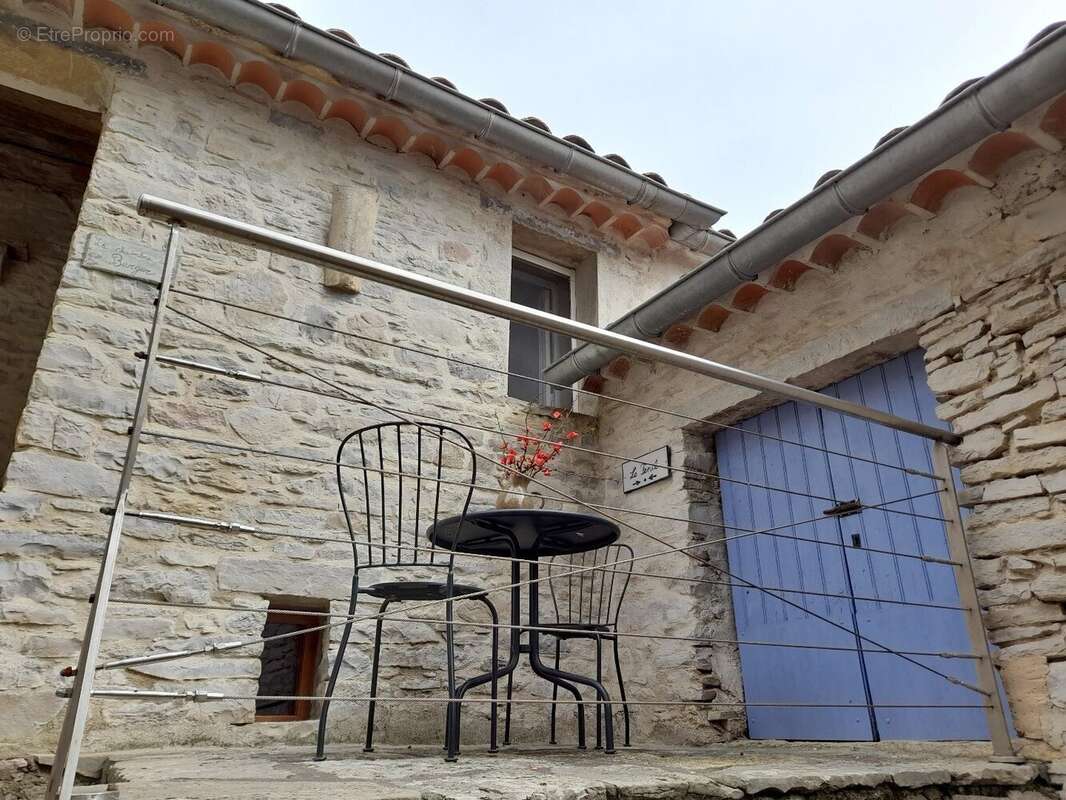 Maison à POMPIGNAN