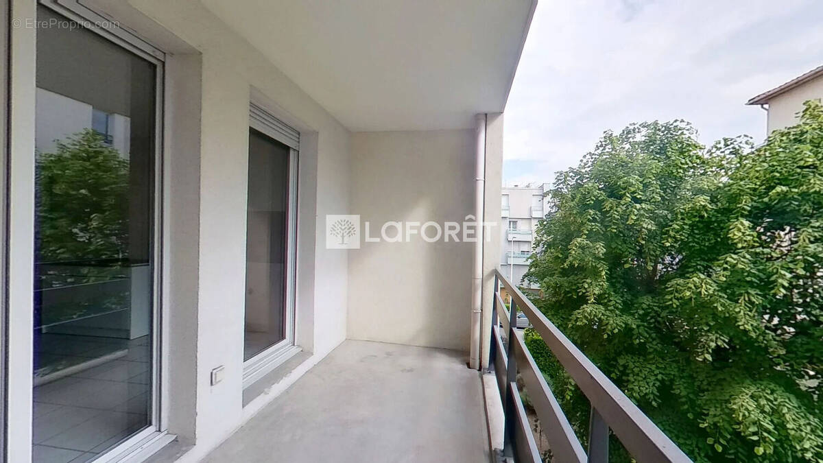 Appartement à LYON-8E