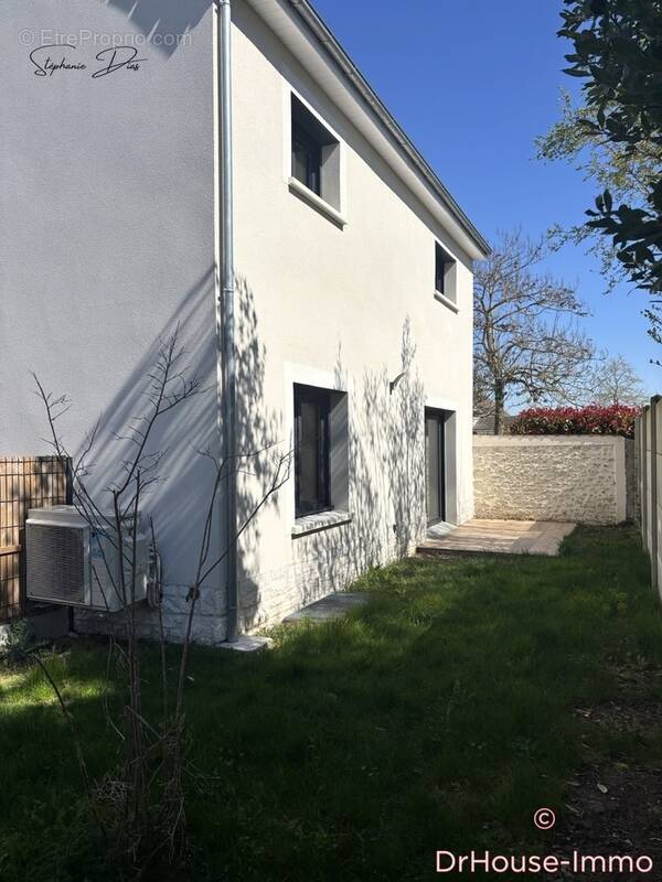 Maison à LA CHAPELLE-SAINT-MESMIN