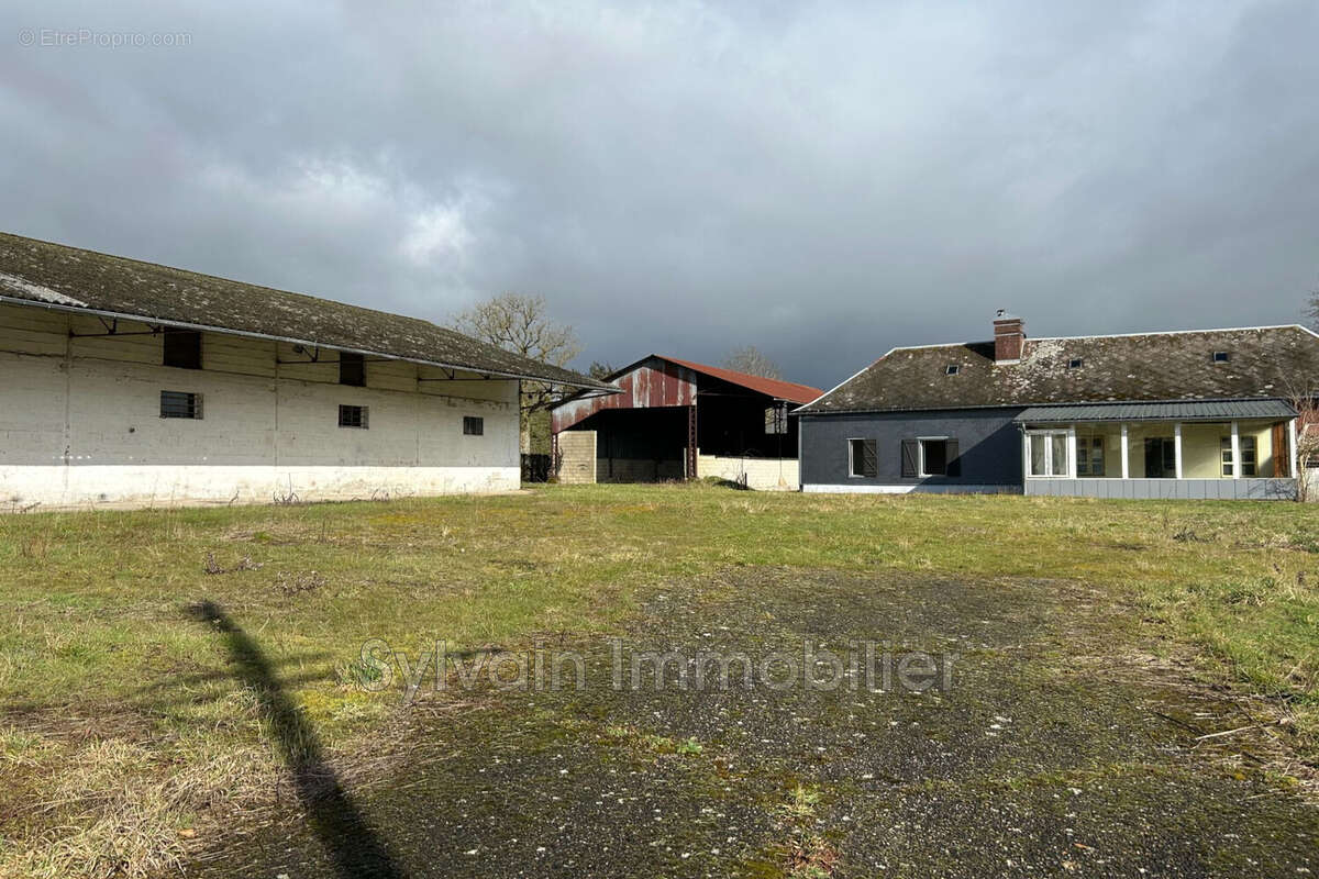 Maison à FORMERIE