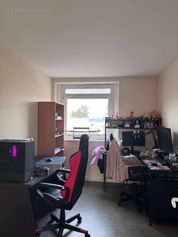 Appartement à MONT-SAINT-AIGNAN