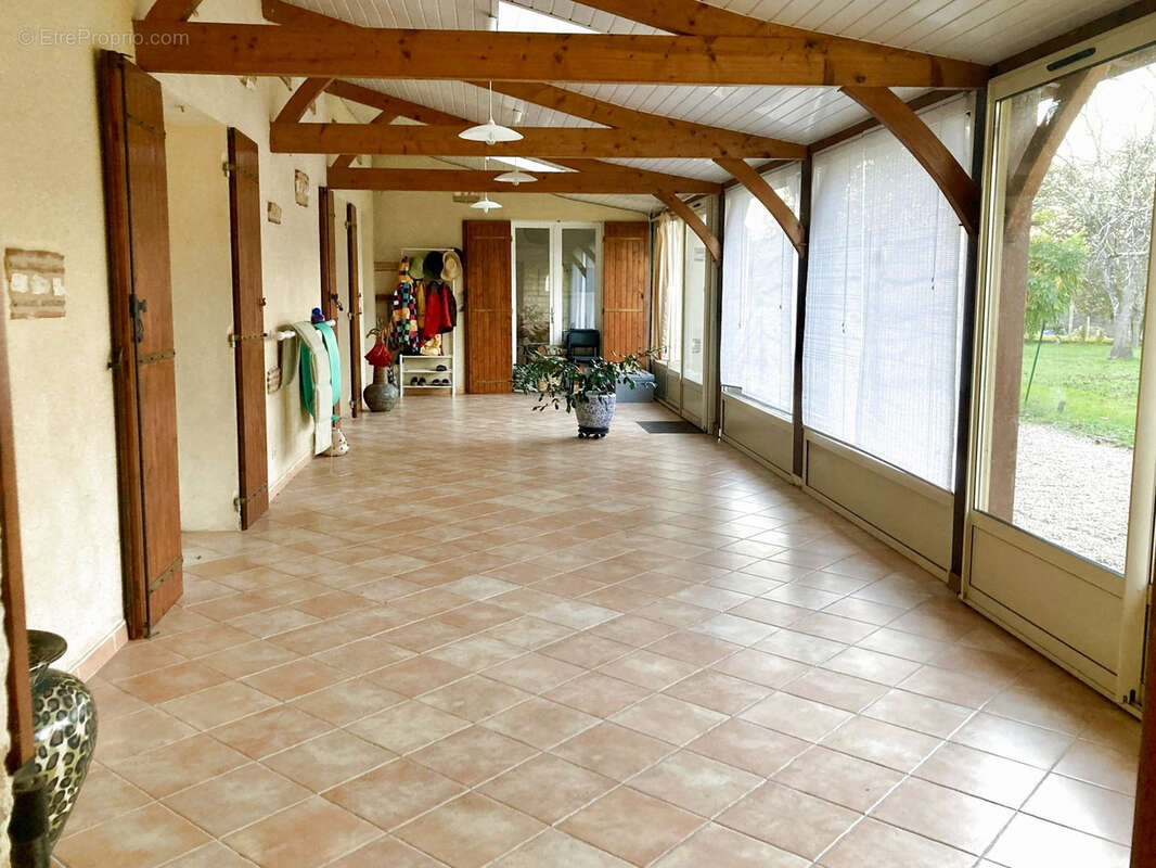 Maison à PINEUILH