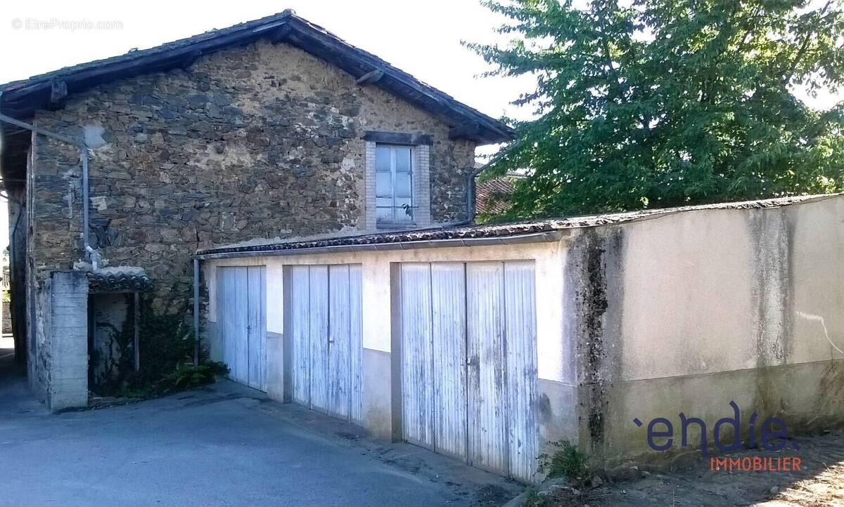 Maison à SAINT-JUNIEN