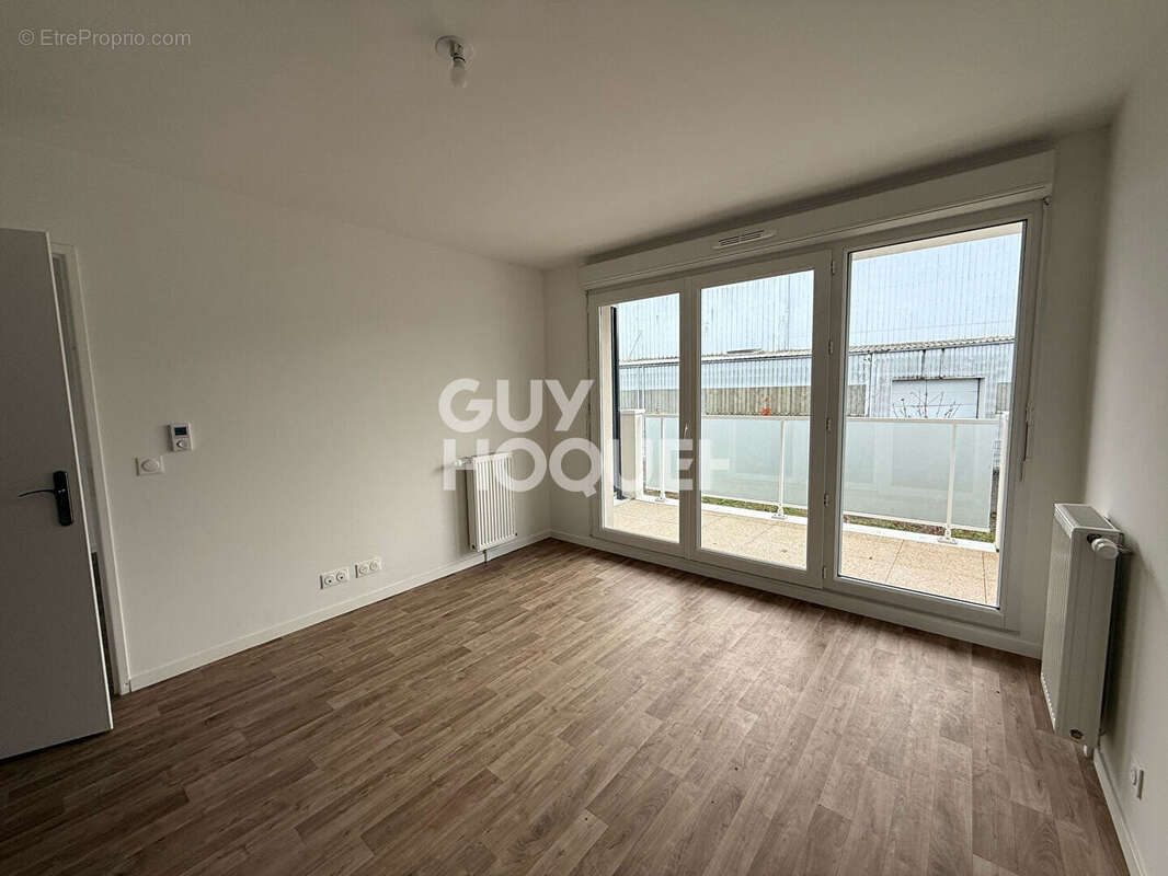 Appartement à EPONE
