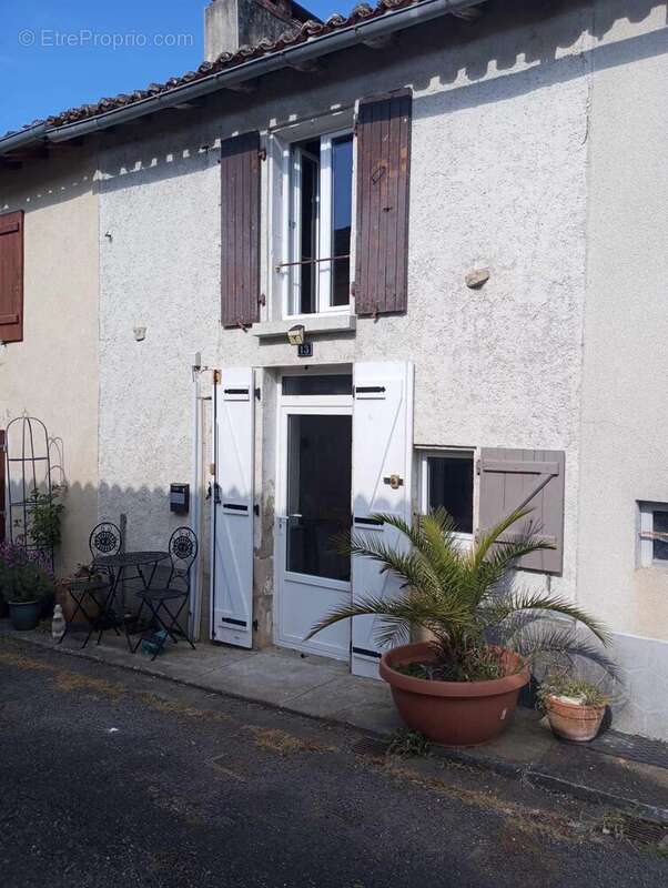 Maison à EPENEDE