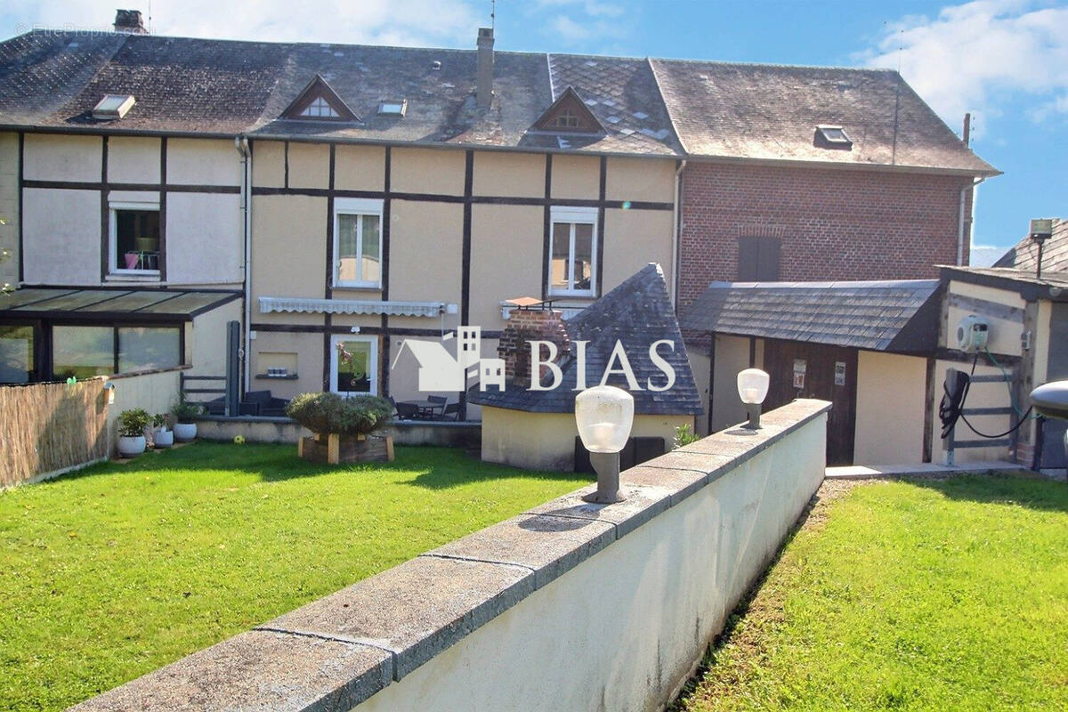 Maison à MONTVILLE
