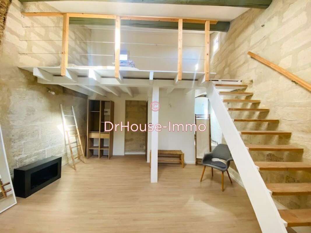Appartement à UZES