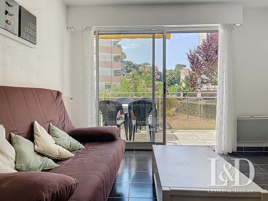 Appartement à VAUX-SUR-MER