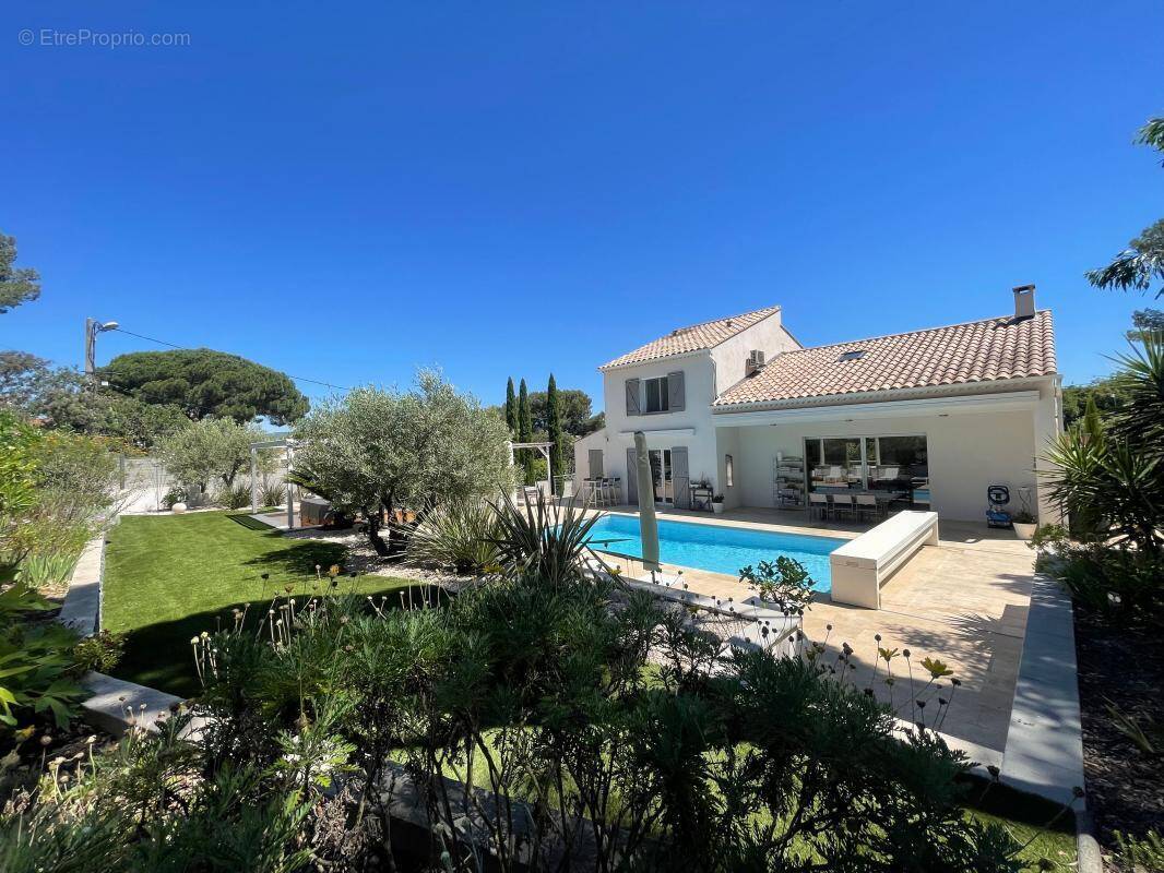 Maison à SIX-FOURS-LES-PLAGES