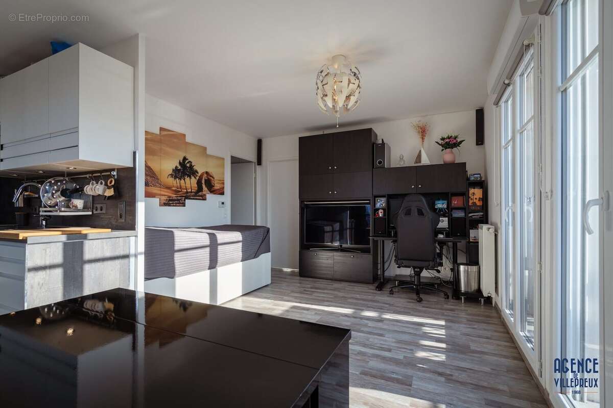 Appartement à LES CLAYES-SOUS-BOIS