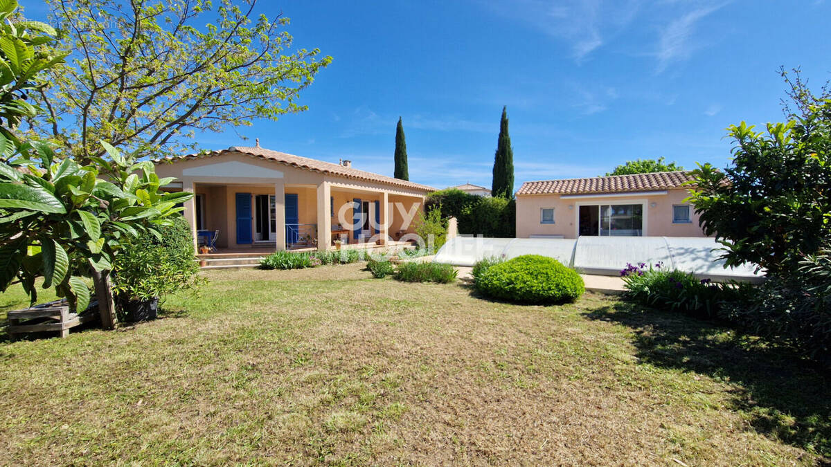 Maison à CLARENSAC