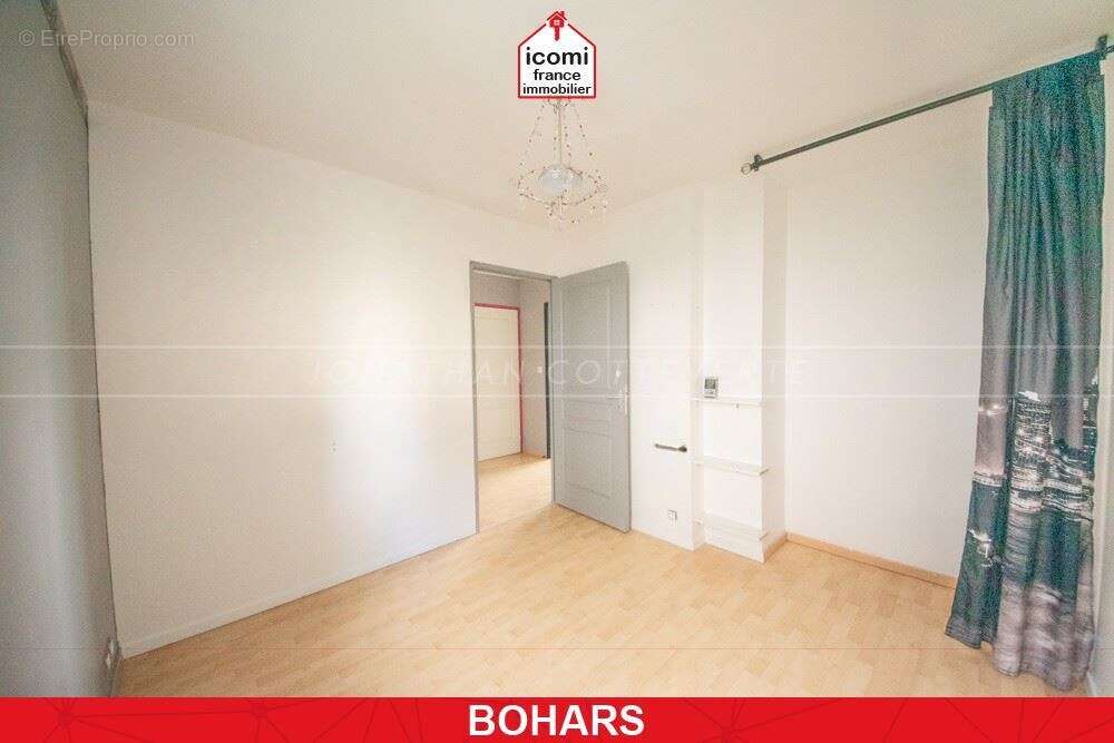 Maison à BOHARS